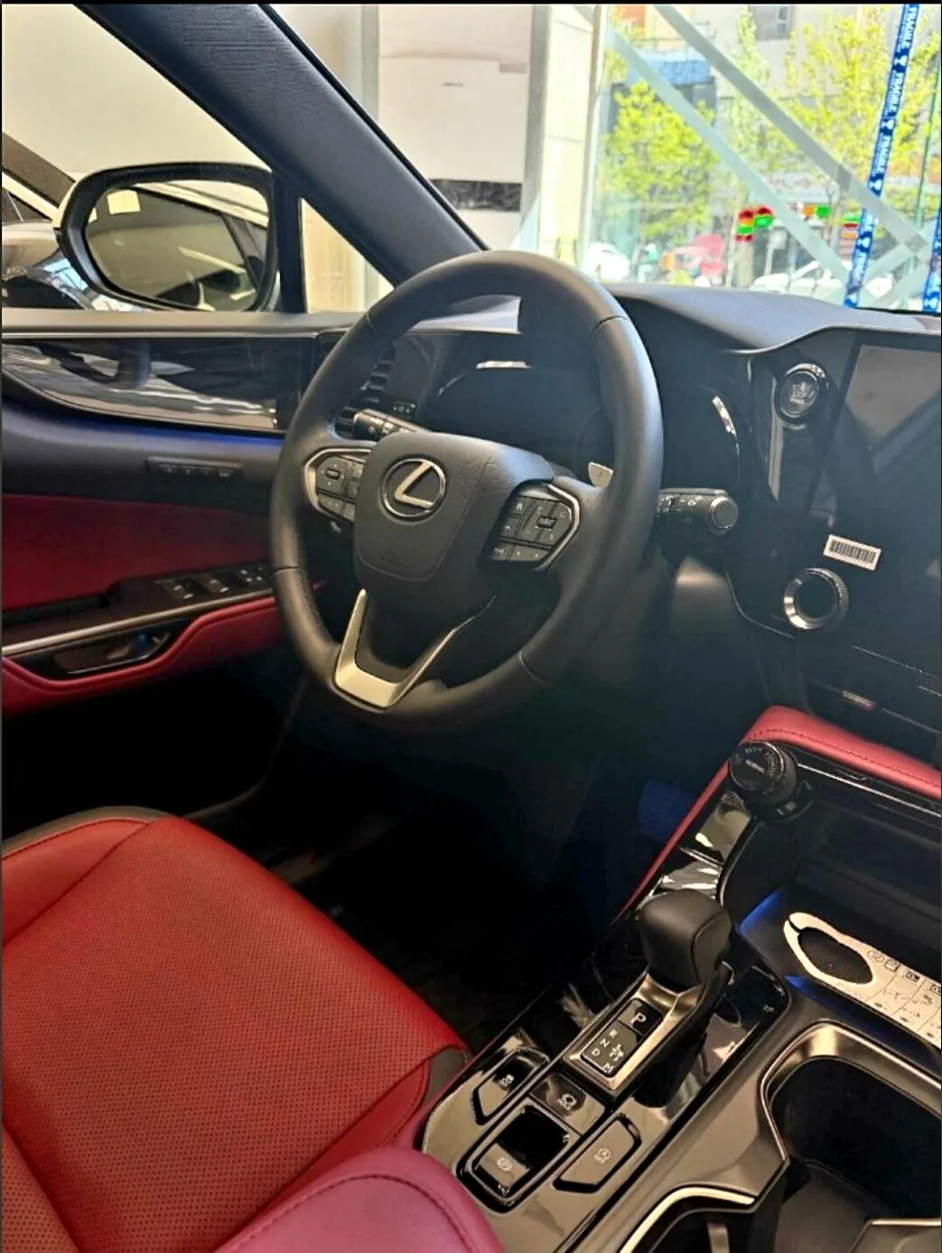 لکسوس  NX 4