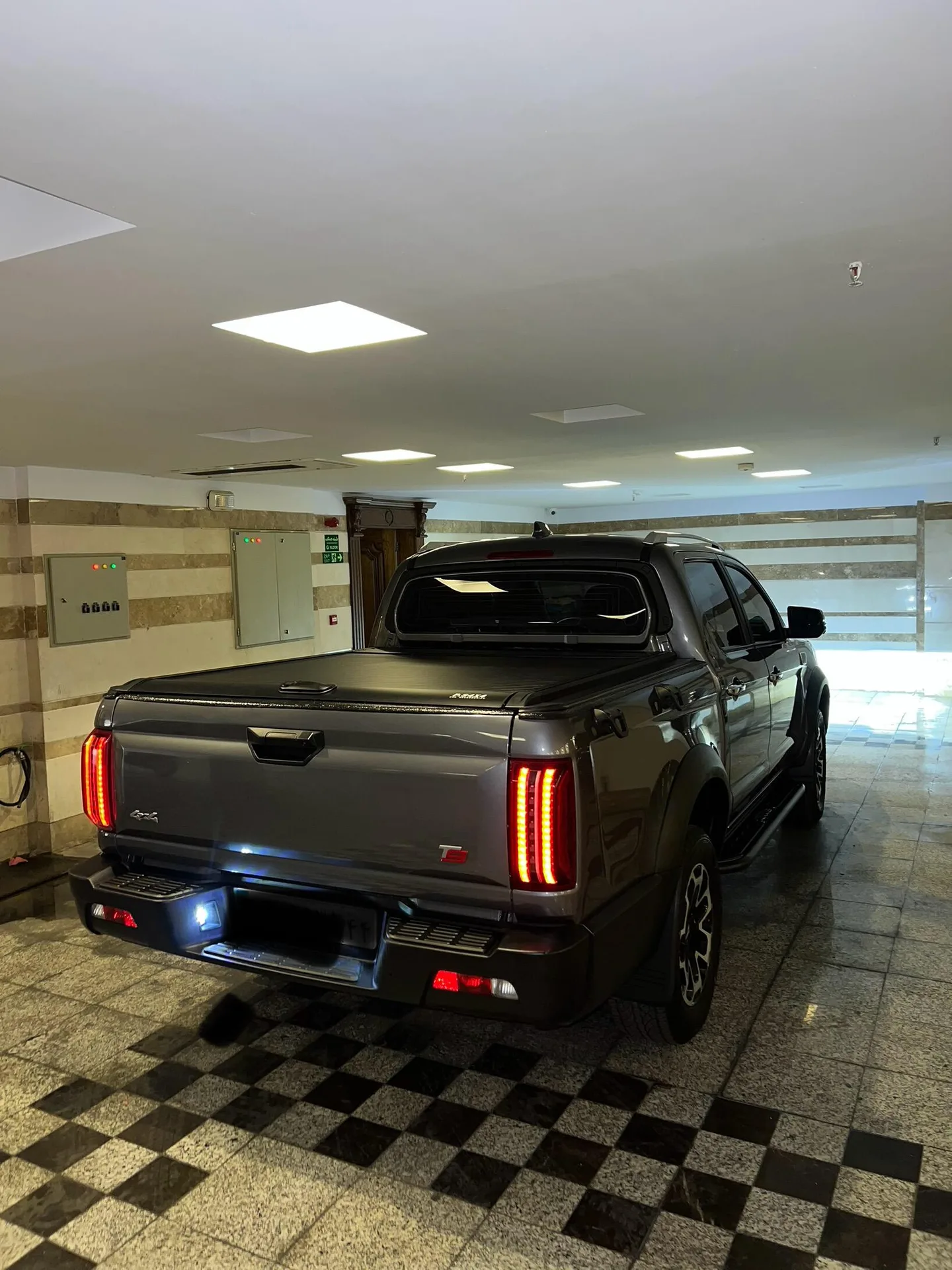 کی ام سی  T9 2