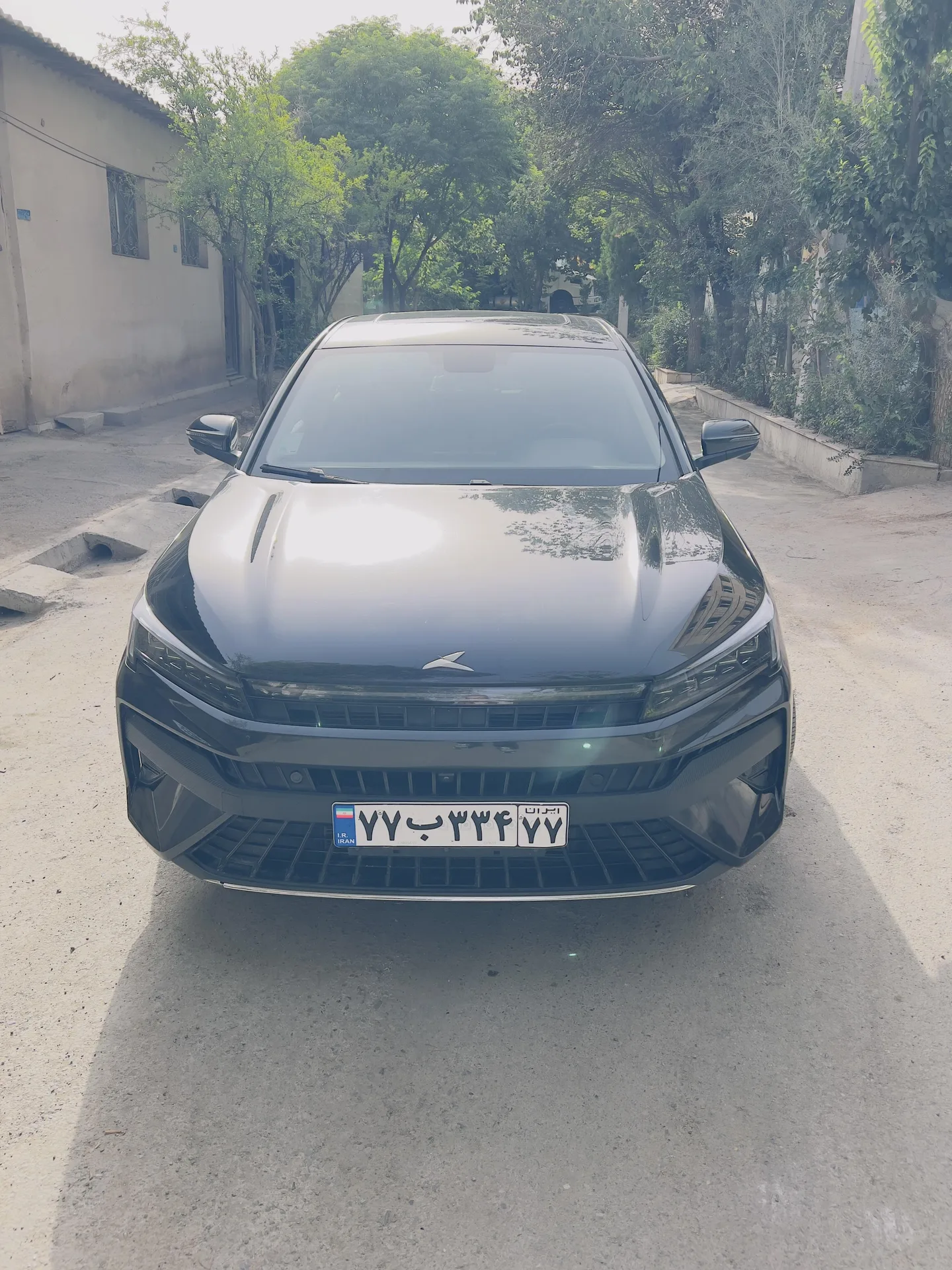 کی ام سی J7