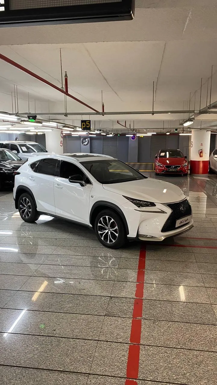 لکسوس  NX