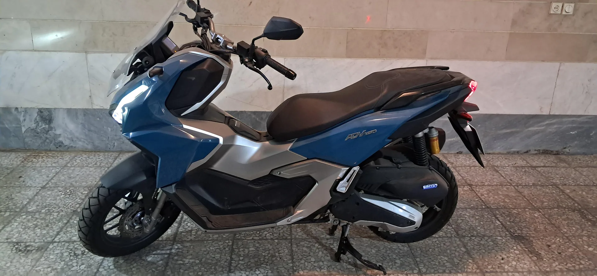 هوندا  ADV 160 2
