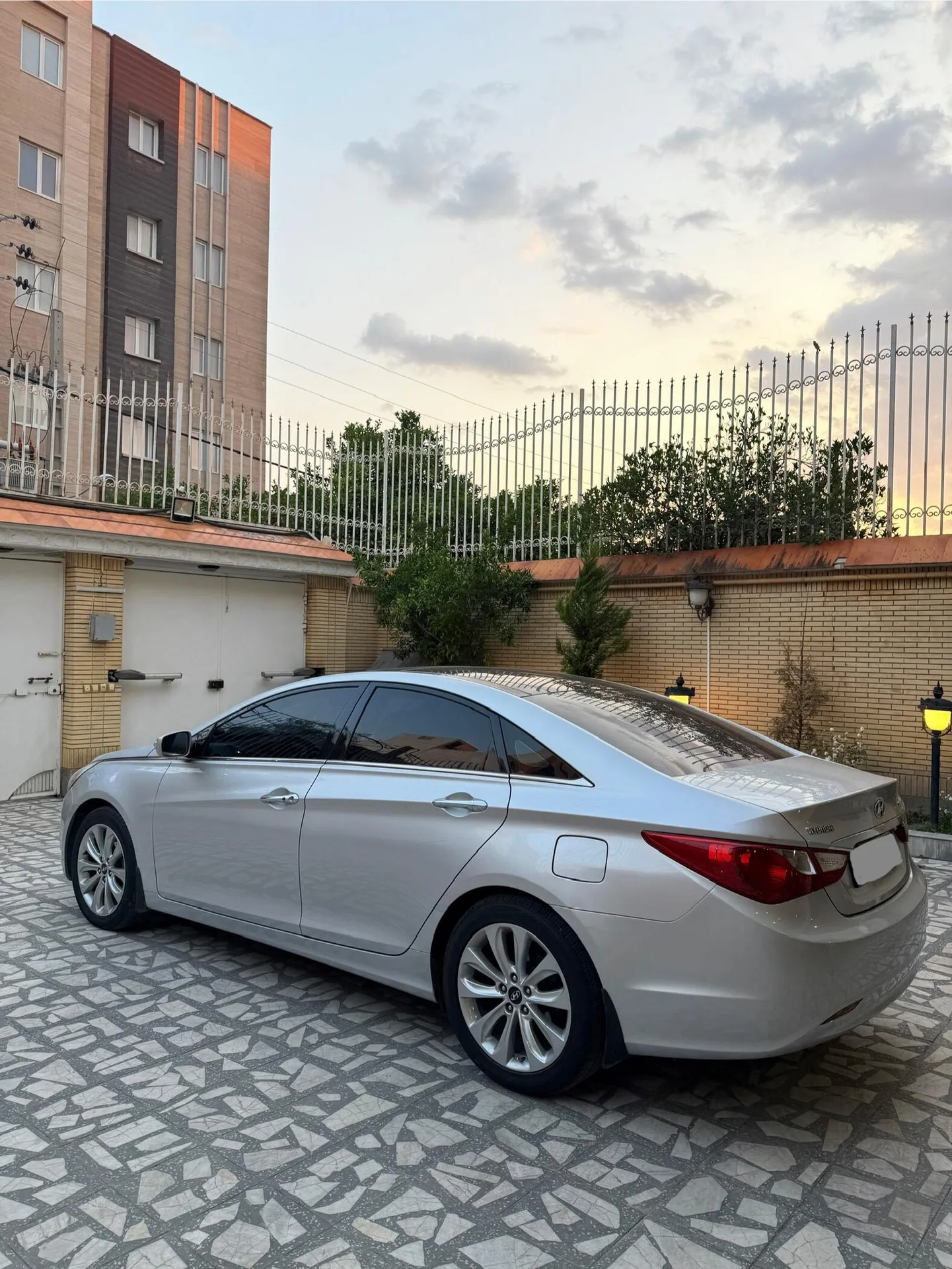 هیوندای  سوناتا 2