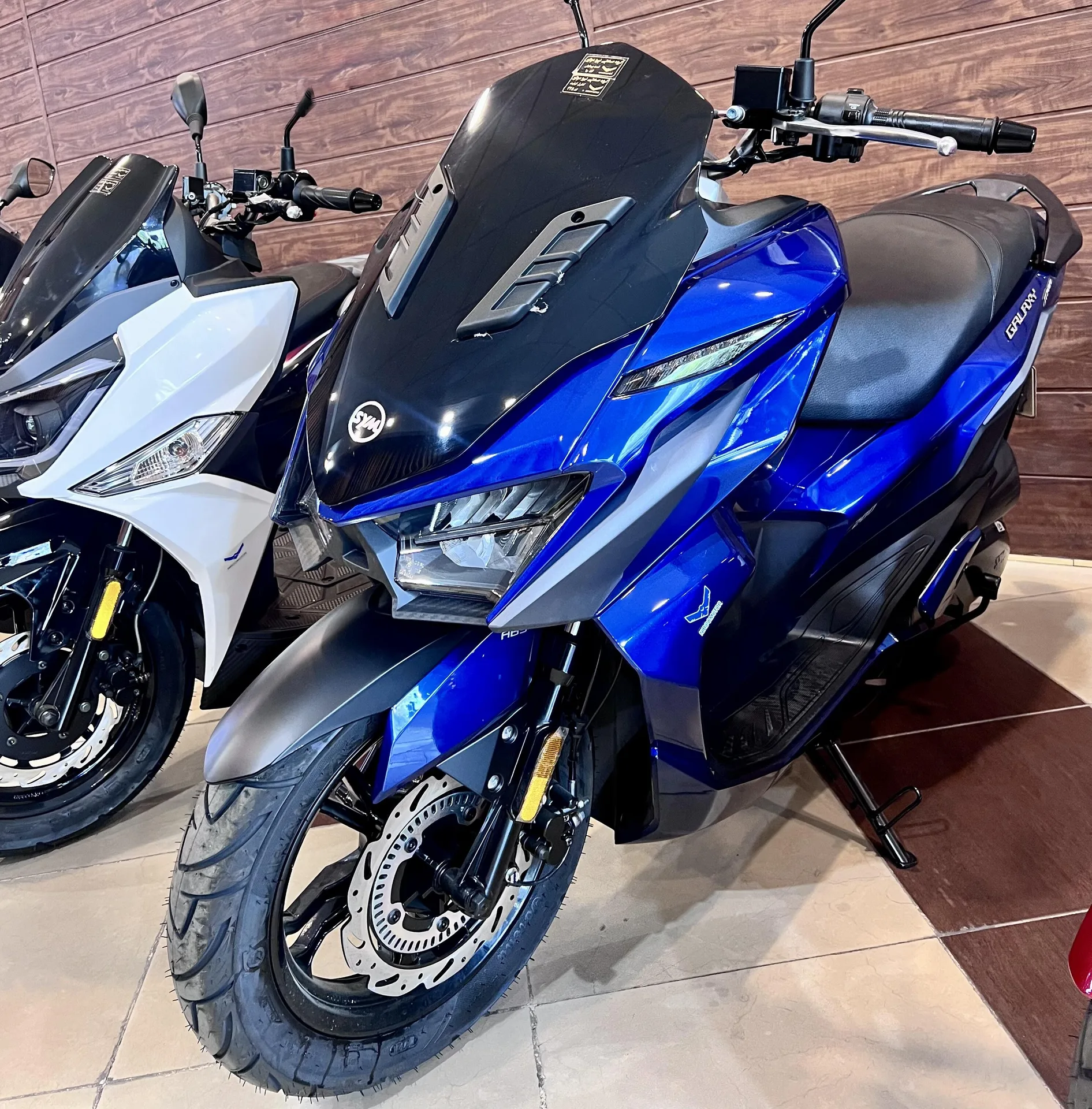 اس وای ام  گلکسی JT200 3