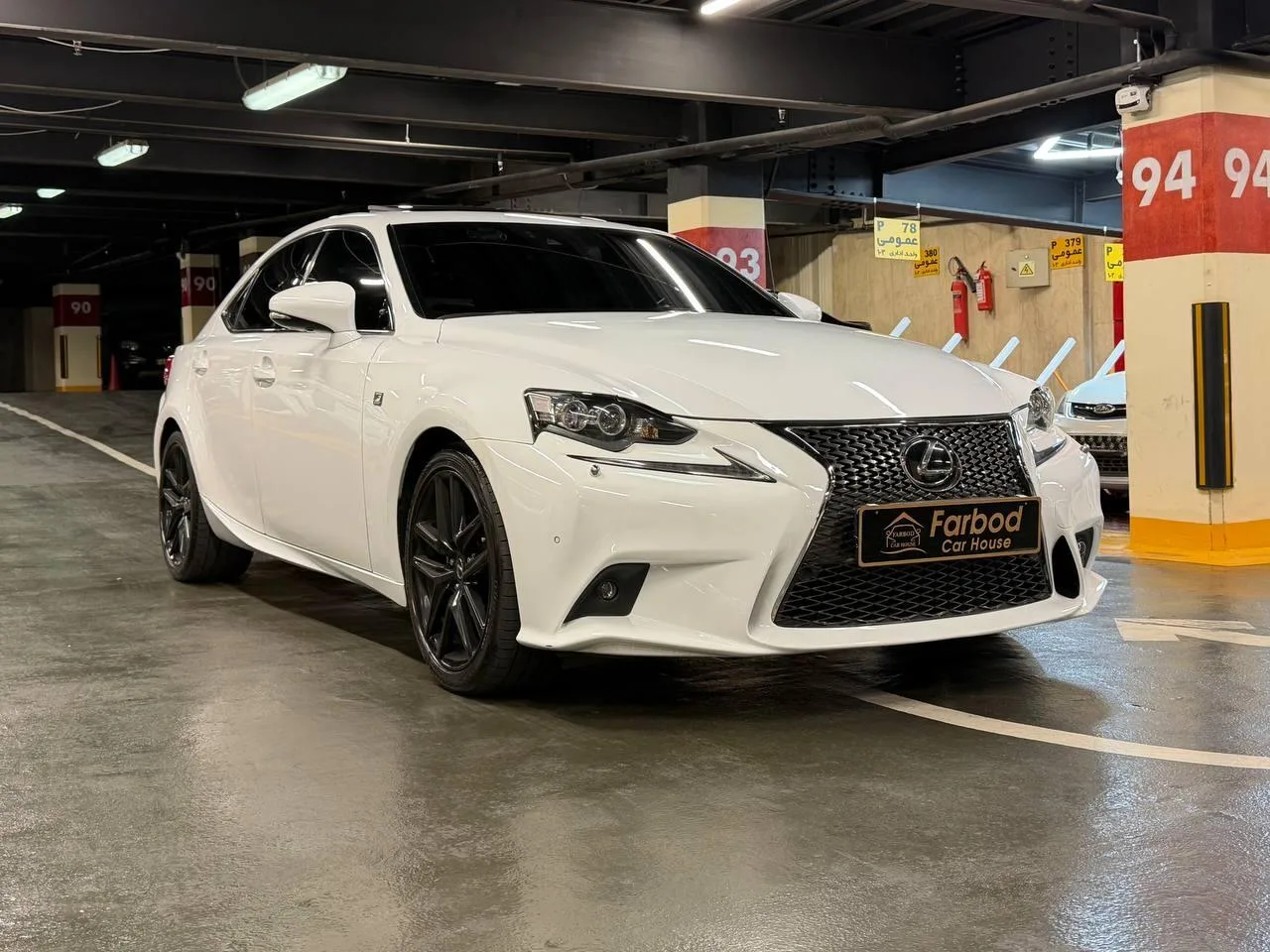لکسوس  IS 5