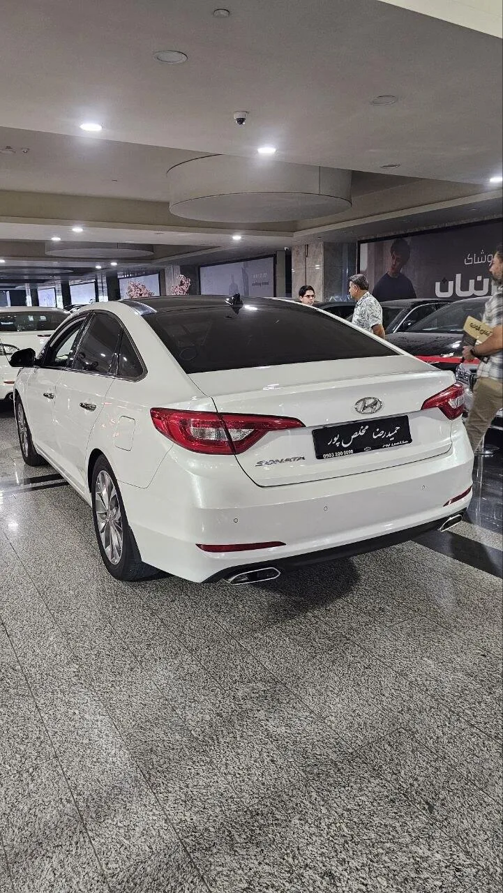 هیوندای  سوناتا 3