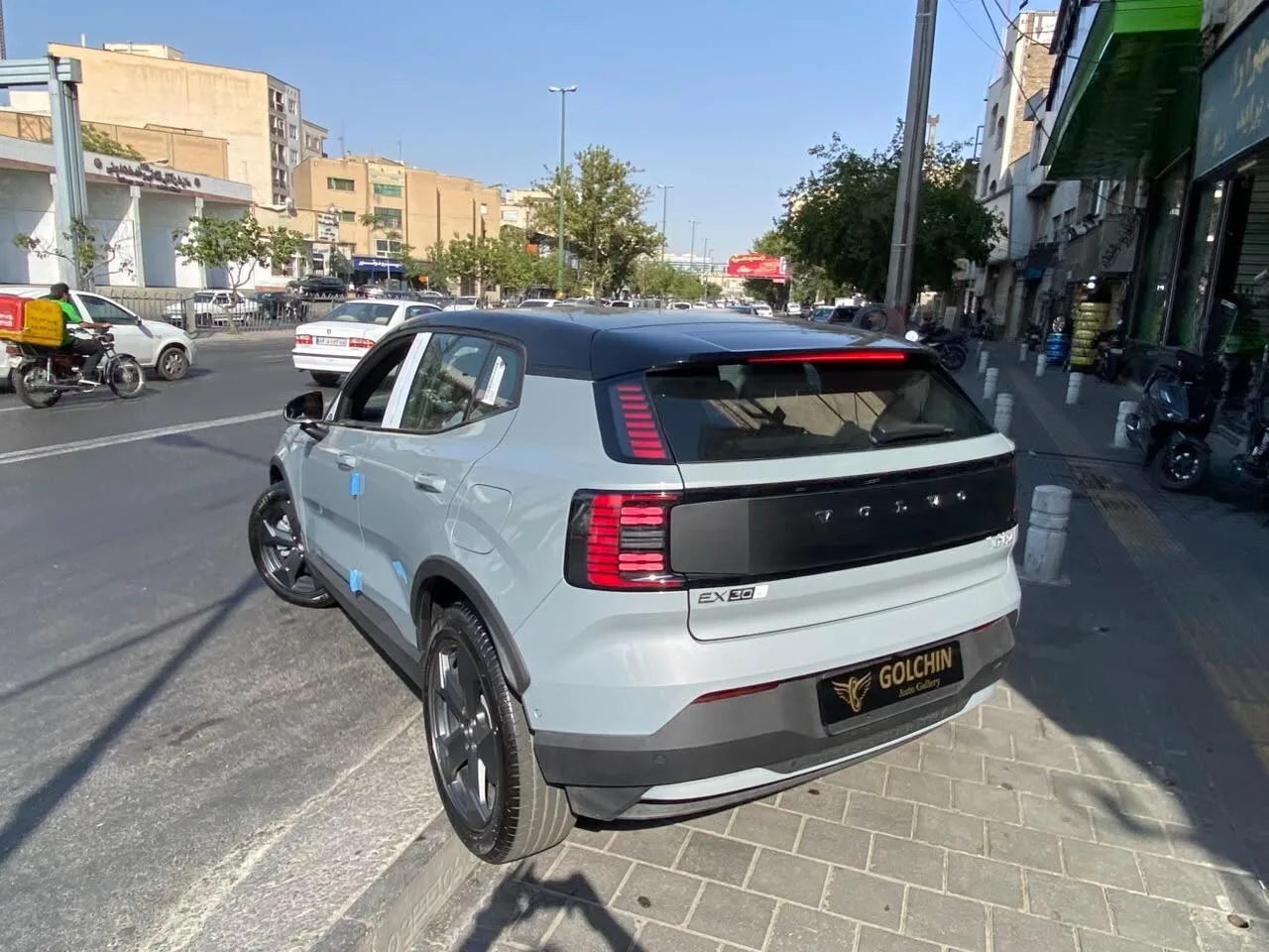 ولوو  EX30 4