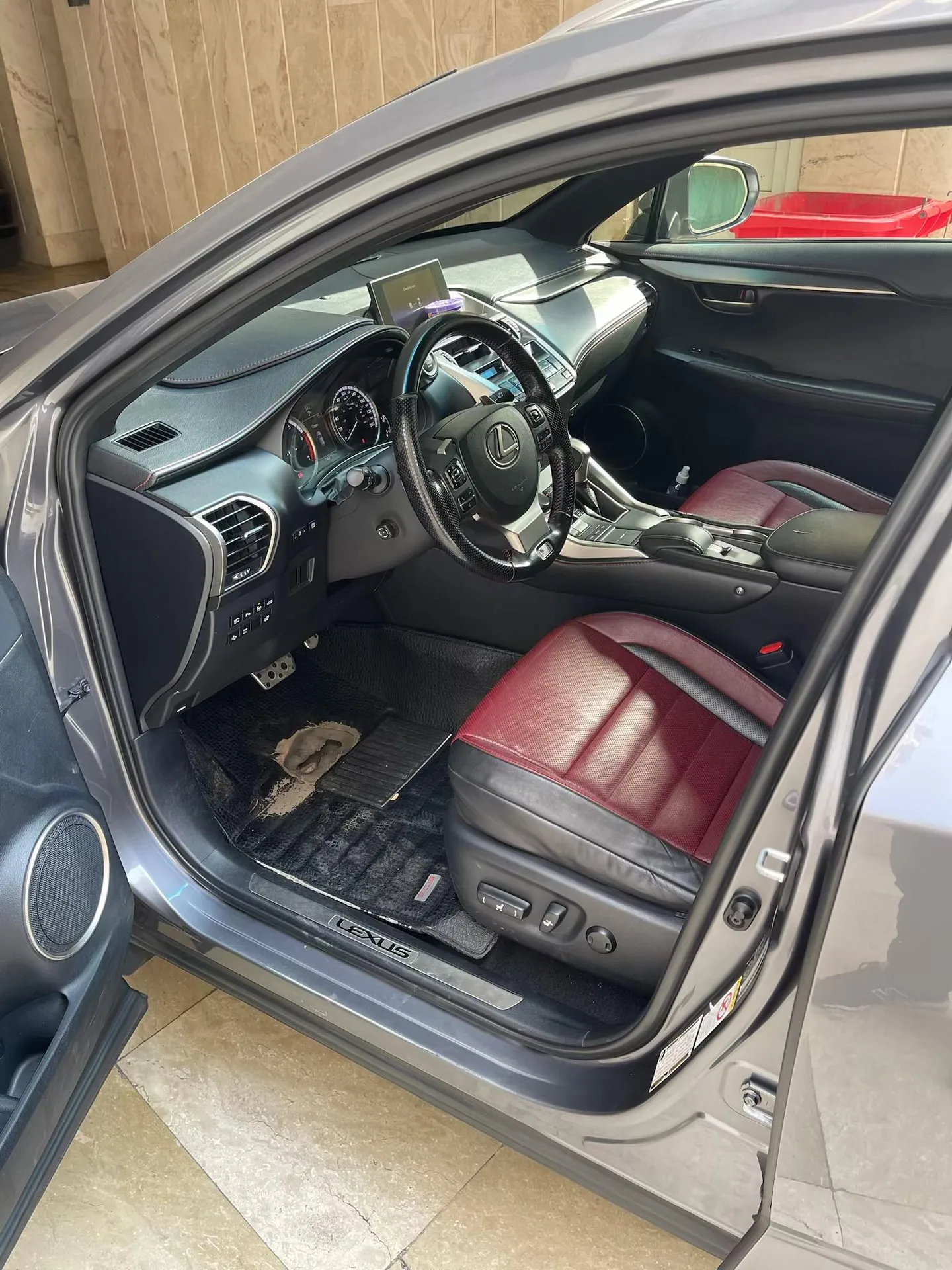 لکسوس  NX 2