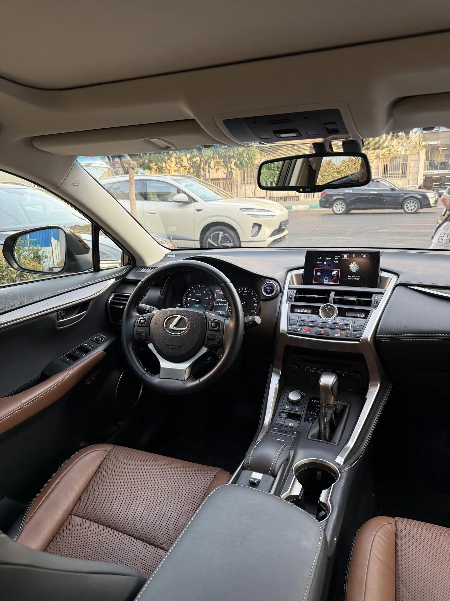 لکسوس  NX هیبرید 7