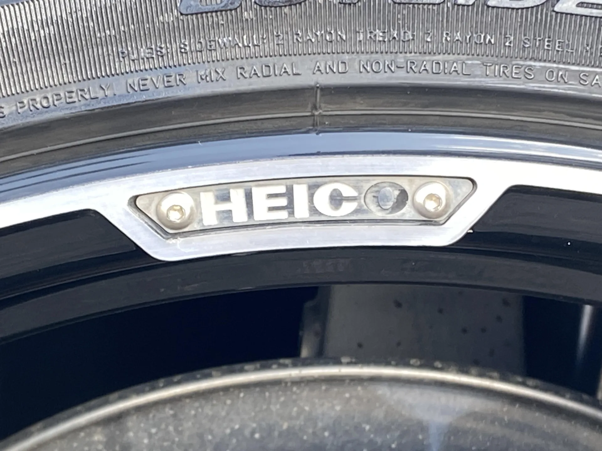 ولوو  S90 17