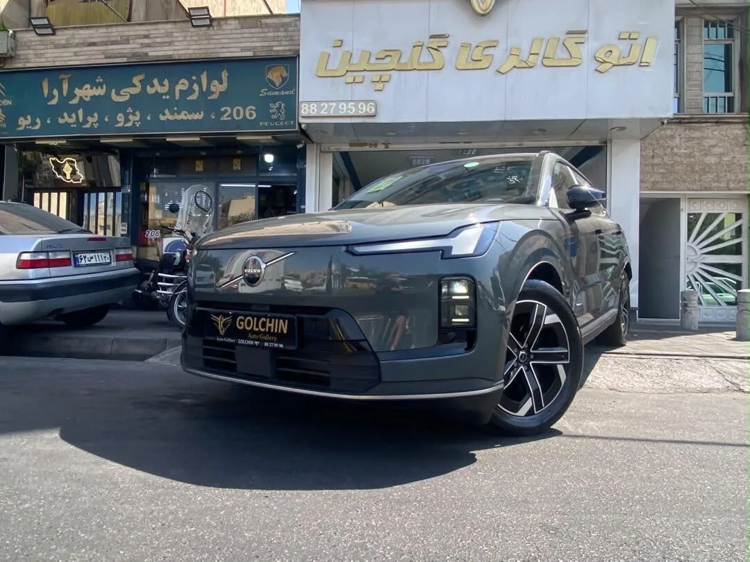 ولوو  XC70 10