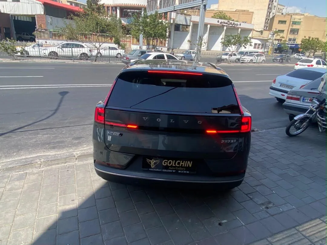 ولوو  XC70 23