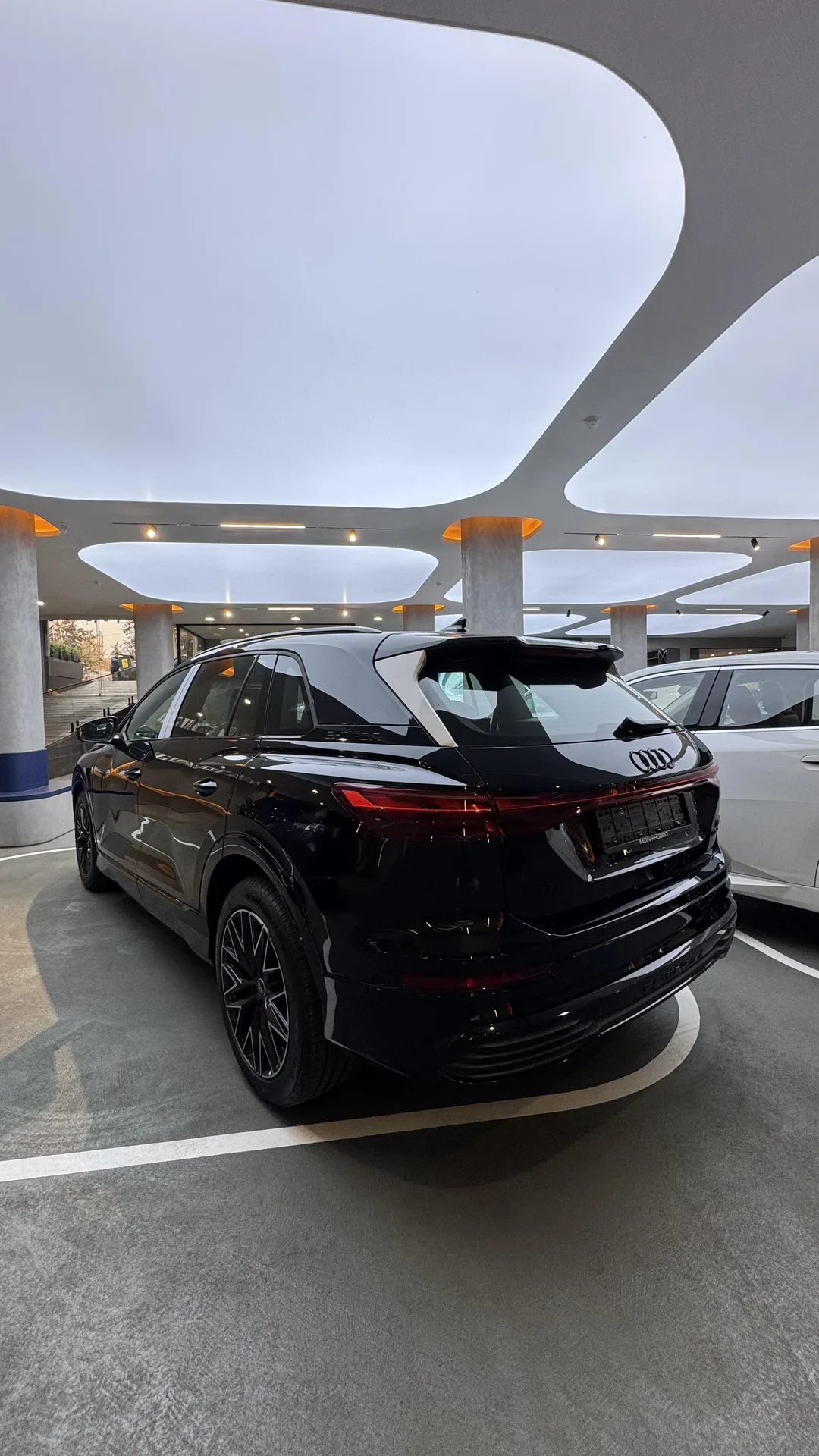آئودی  Q5 e-tron 3