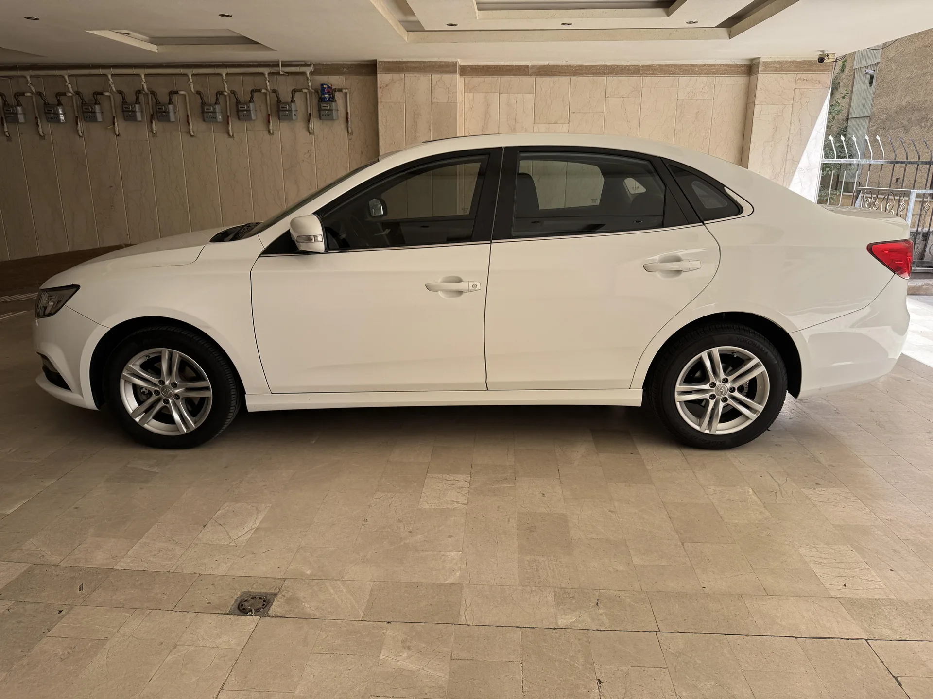 بسترن  B30 4