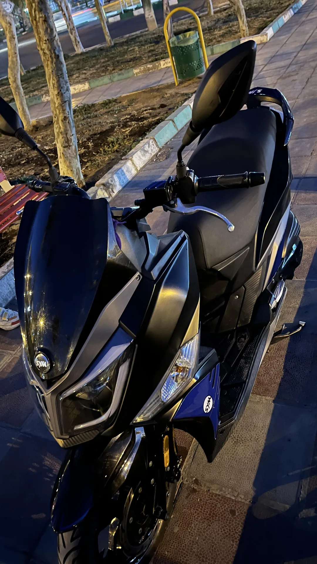 اس وای ام  گلکسی J 200 2