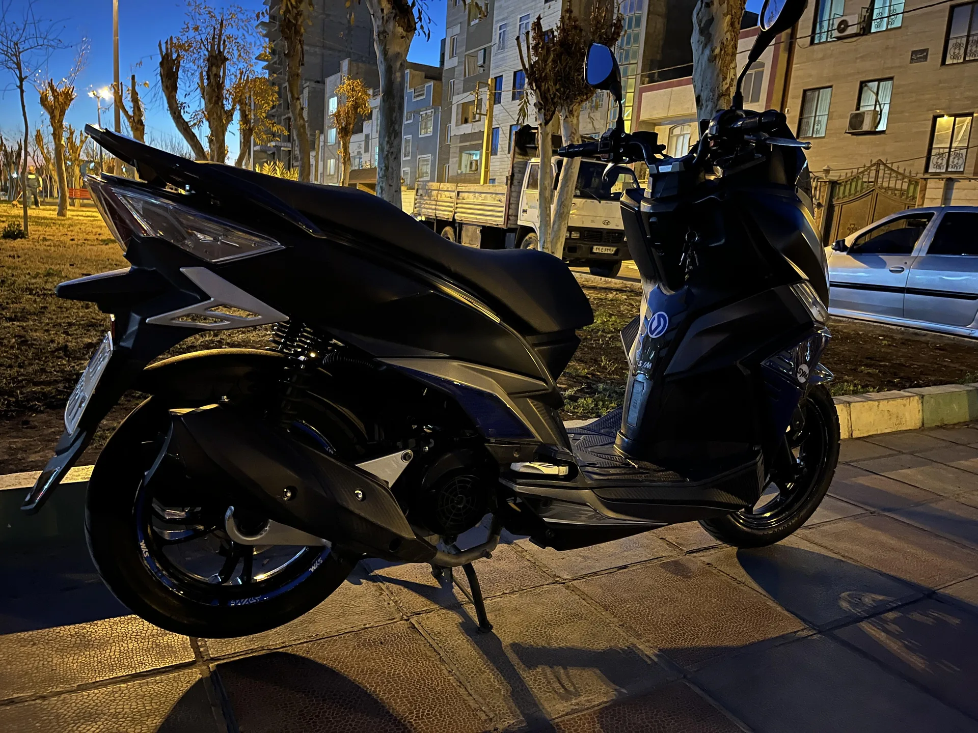 اس وای ام  گلکسی J 200 3