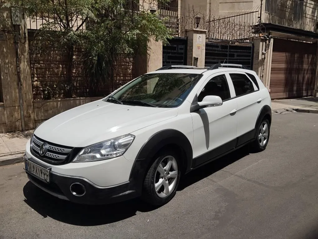 دانگ فنگ  H30 کراس 3