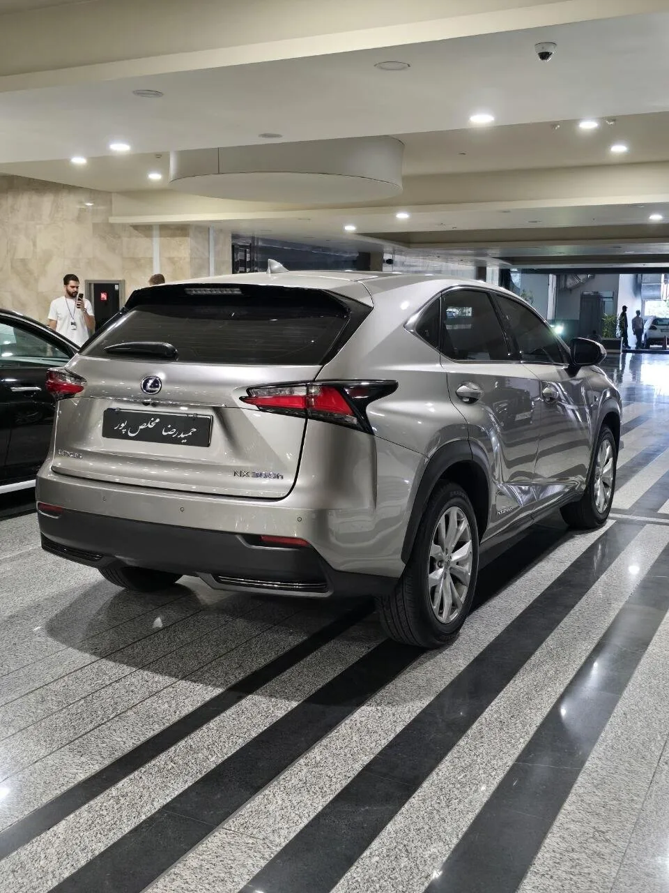 لکسوس  NX 3