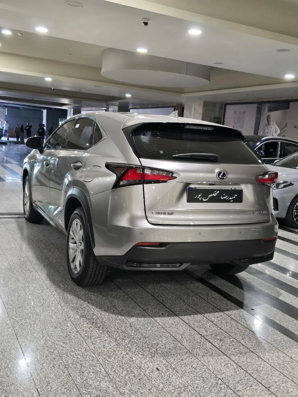لکسوس  NX 4