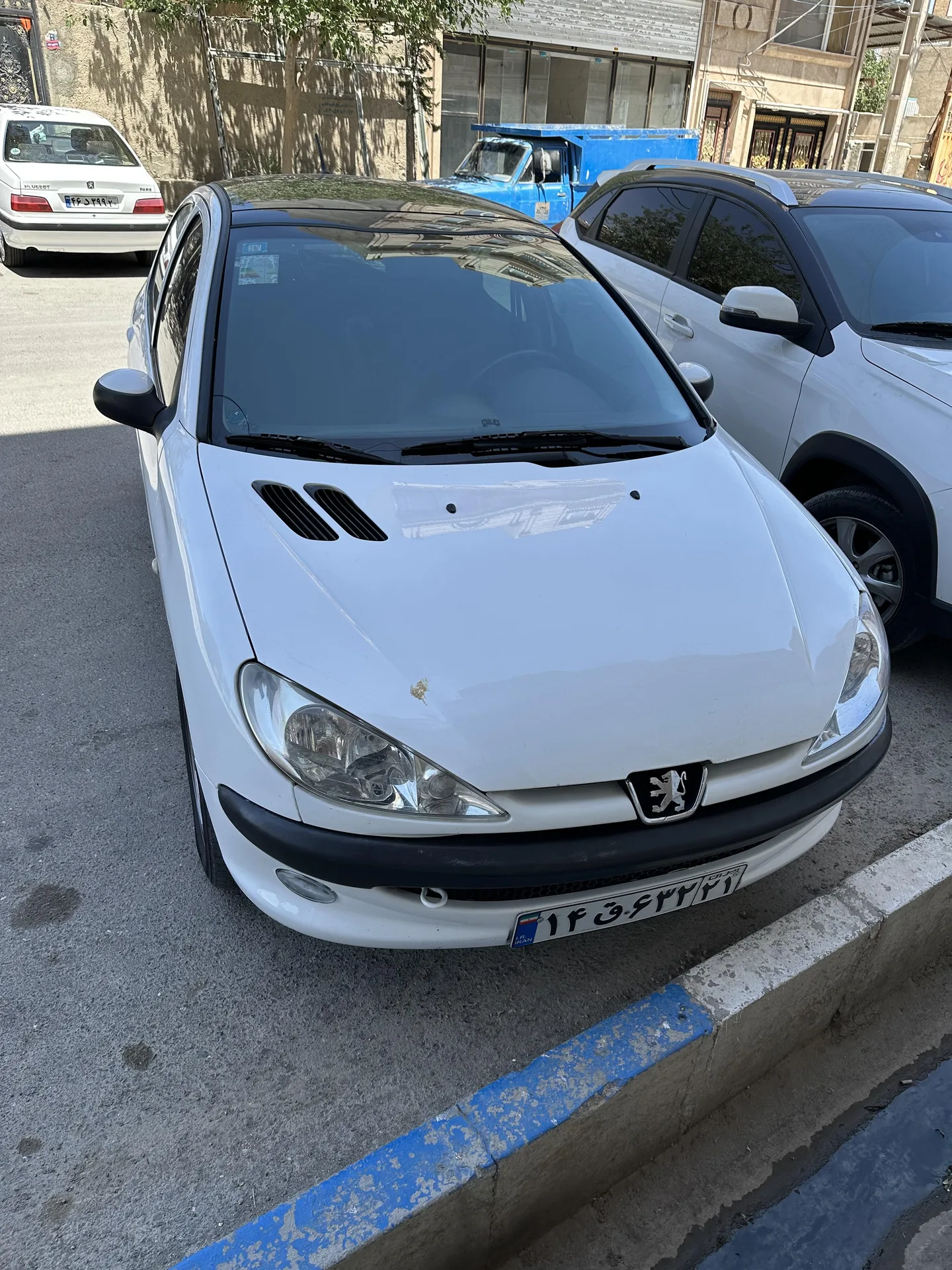 پژو  206