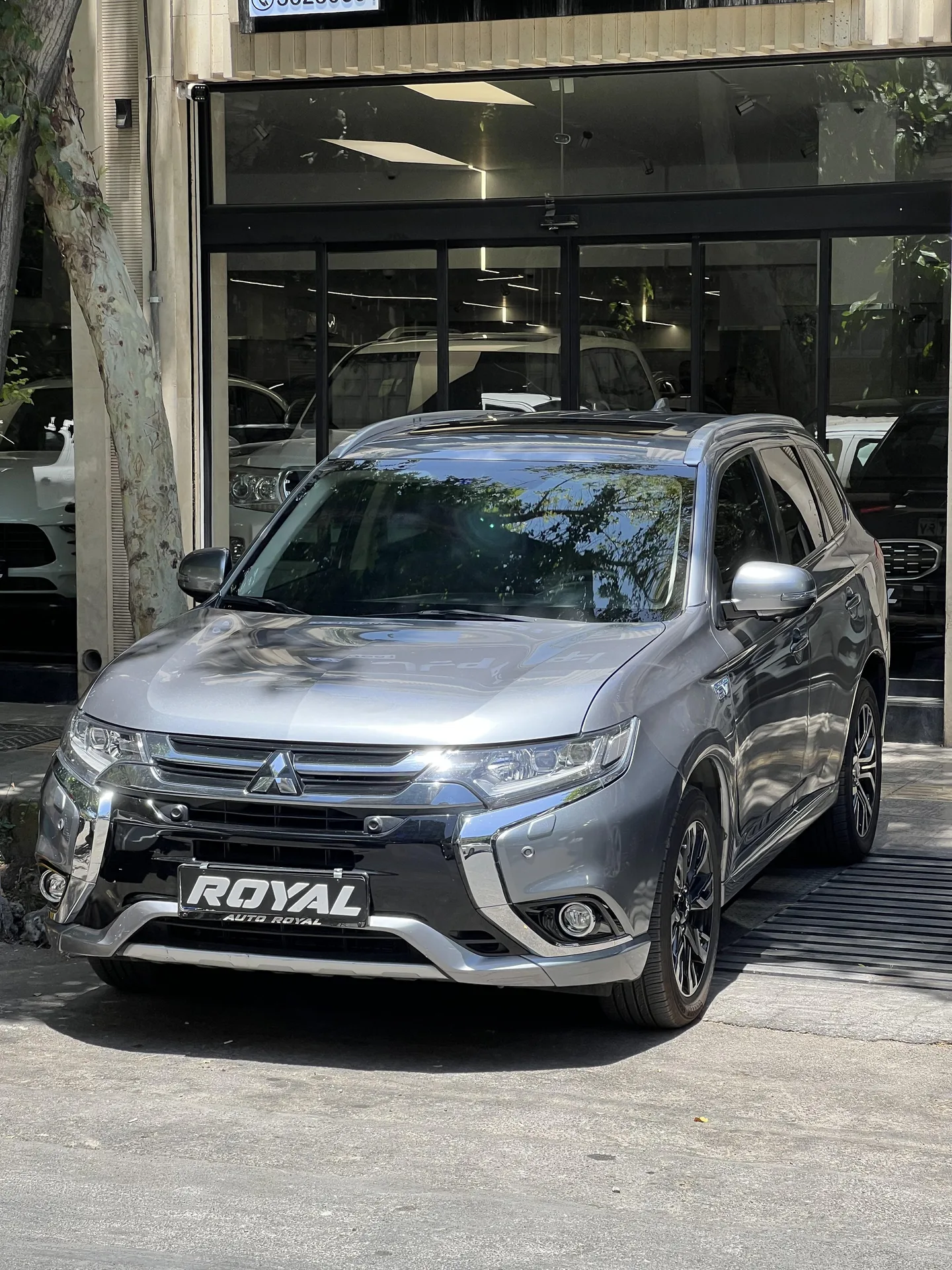 میتسوبیشی  اوتلندر PHEV