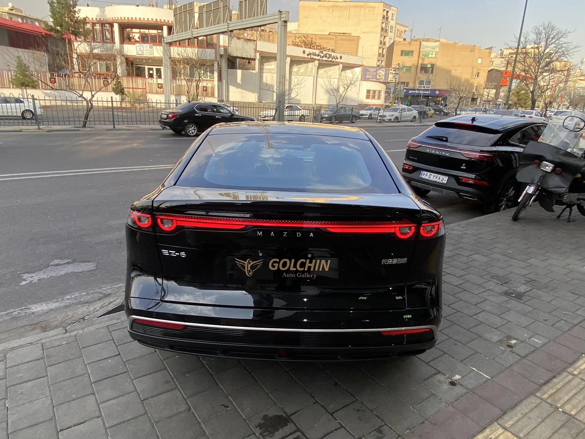مزدا  EZ6 15