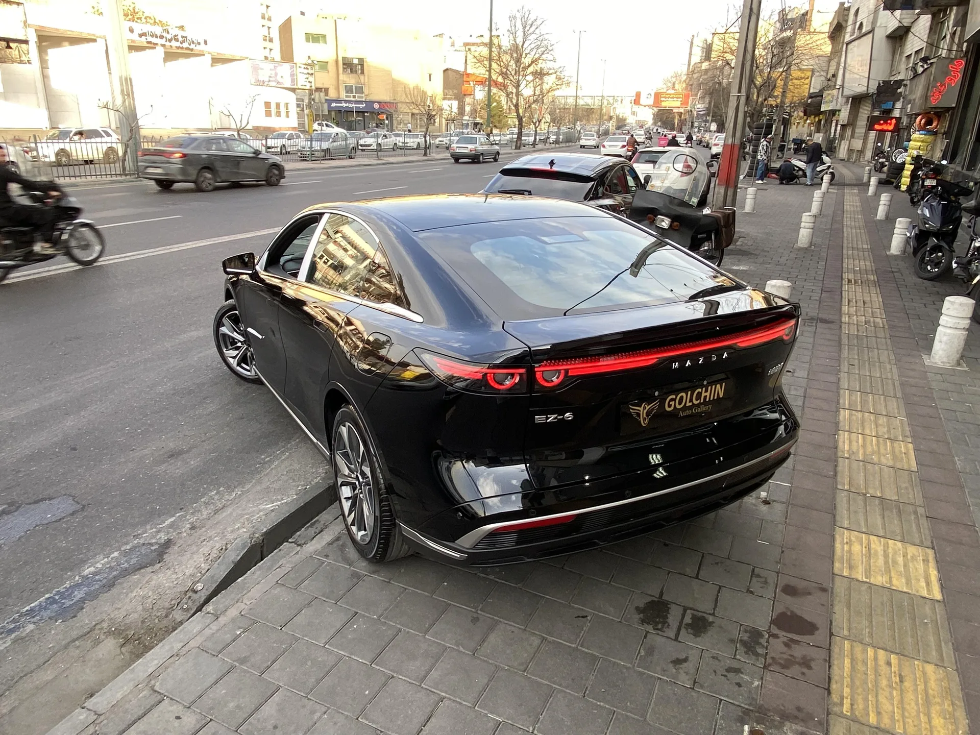 مزدا  EZ6 20