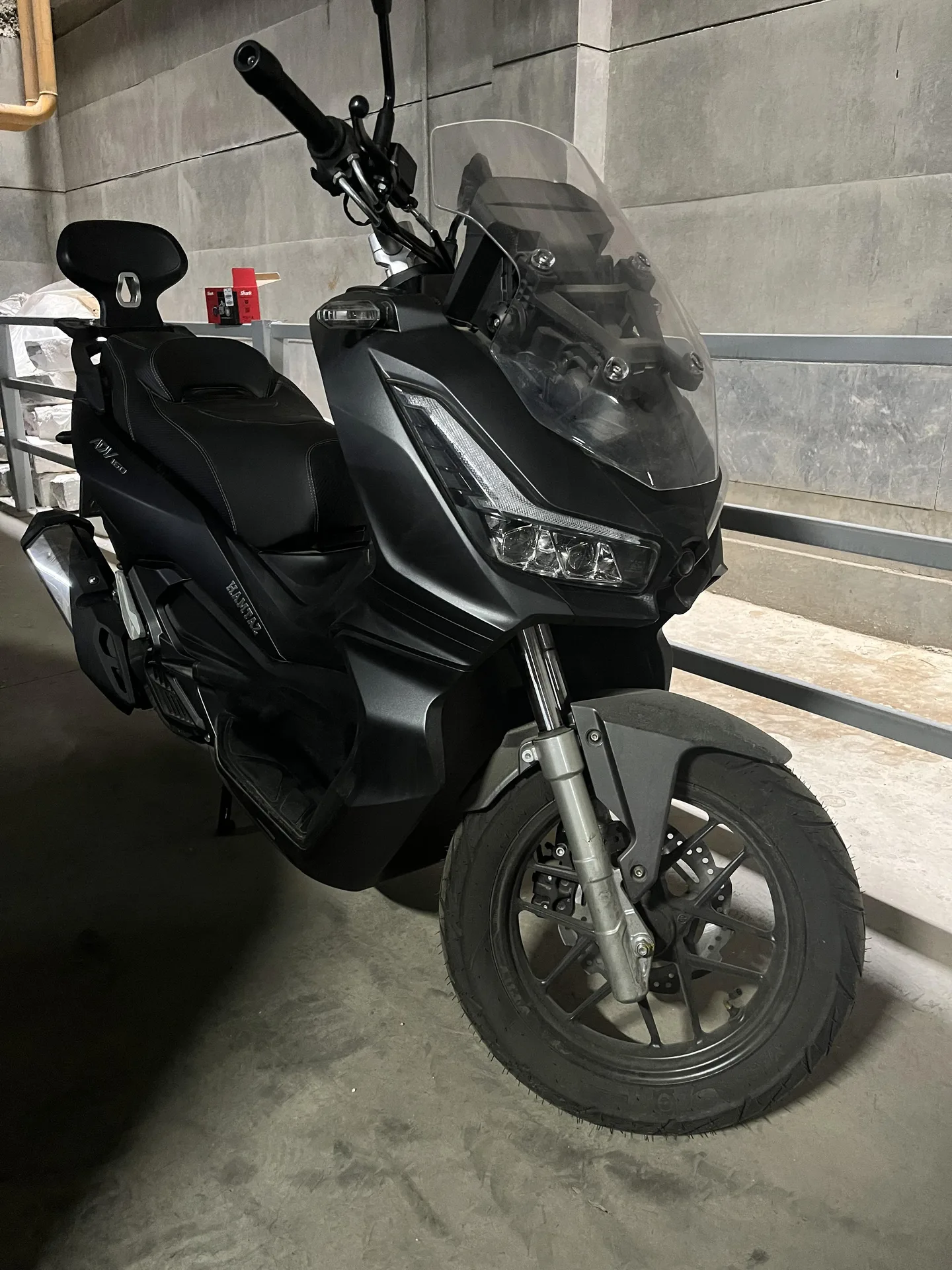 جهان همتا  همتاز ADV160