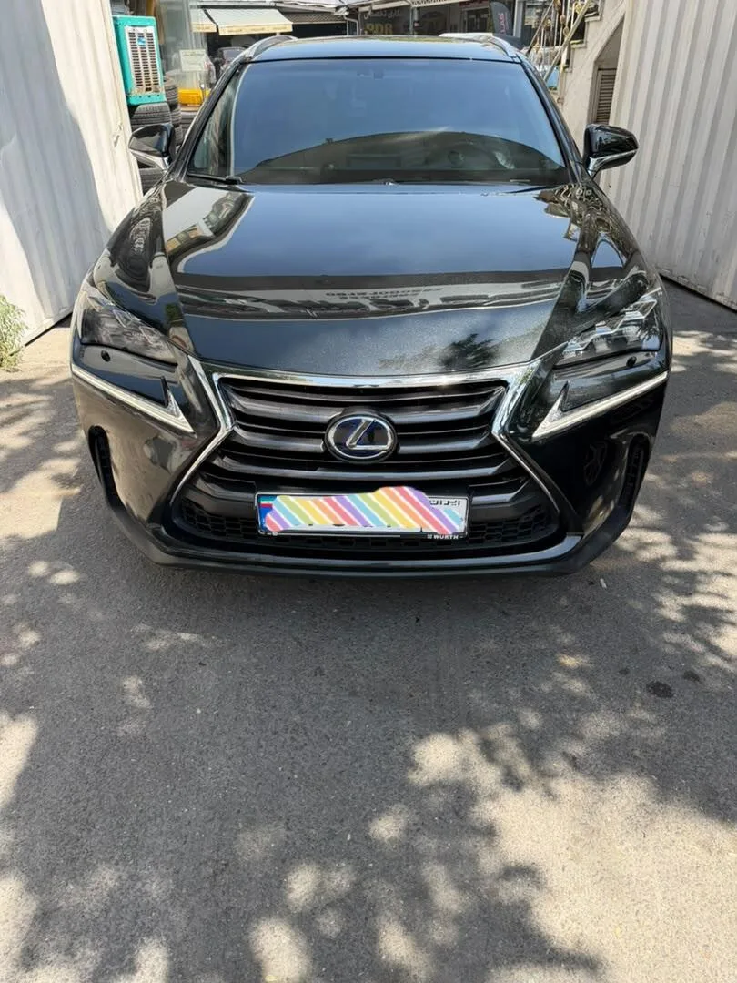 لکسوس  NX هیبرید 4