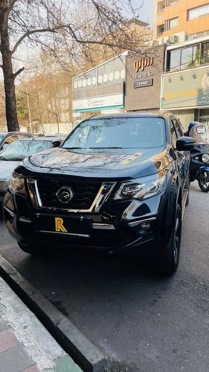نیسان ترا