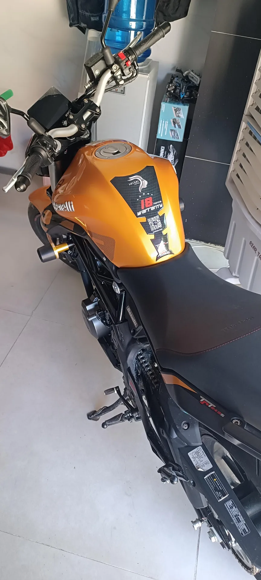 بنلی  TNT 300