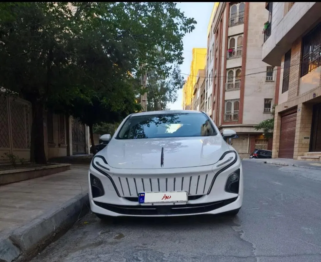 هونگچی E-QM5