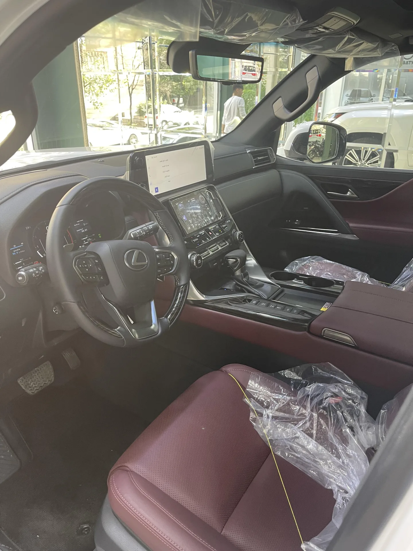 لکسوس  LX 7