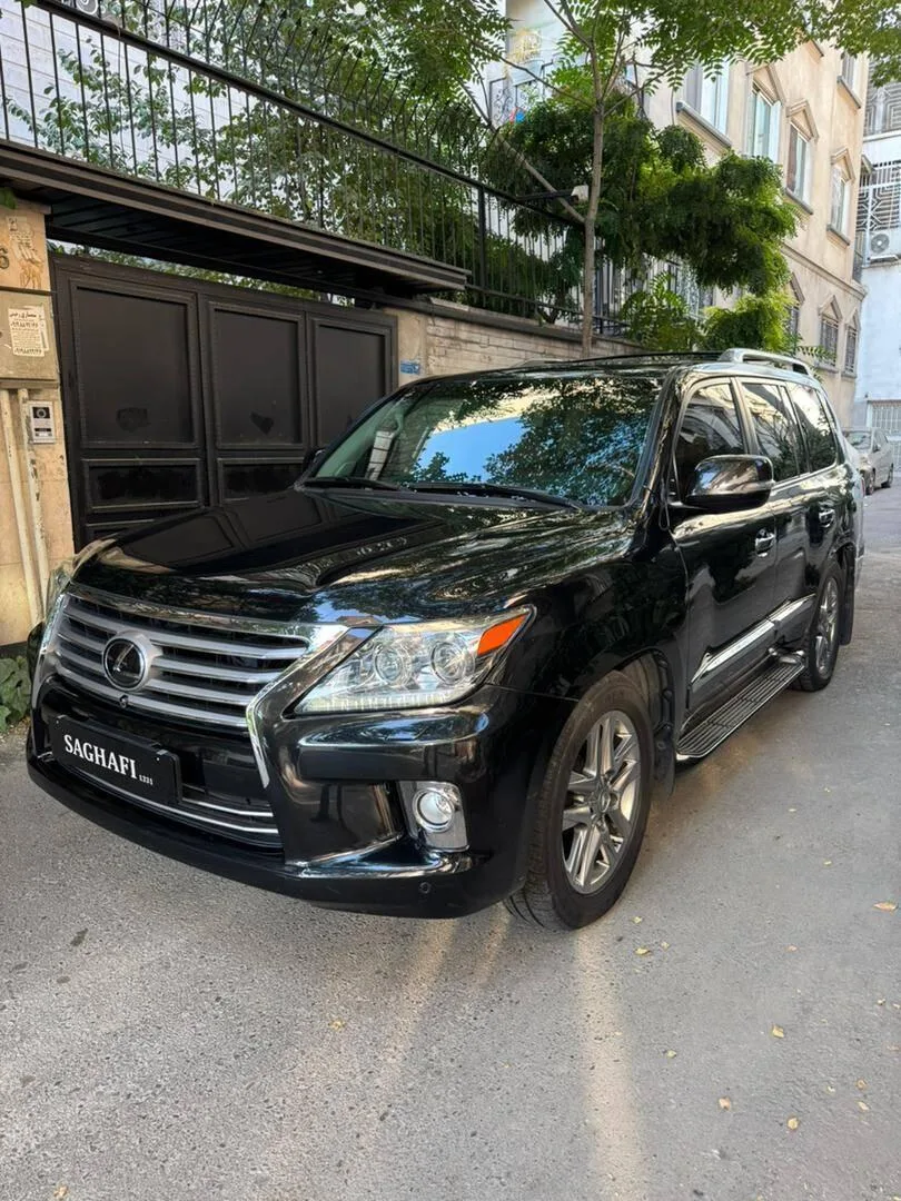 لکسوس LX