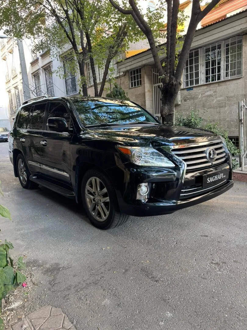 لکسوس  LX 3