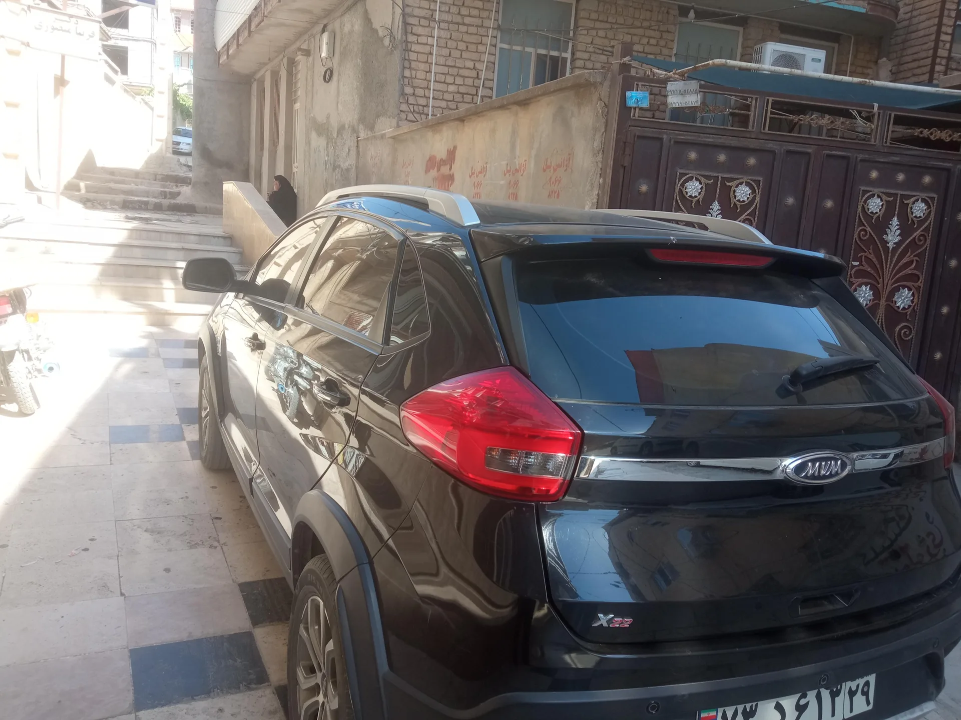 ام وی ام  X22 3