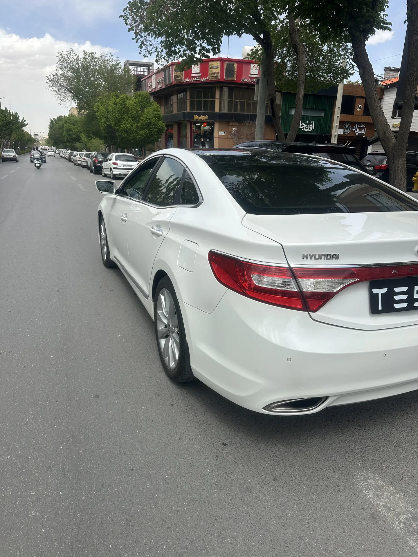 هیوندای  آزرا (گرنجور) 2