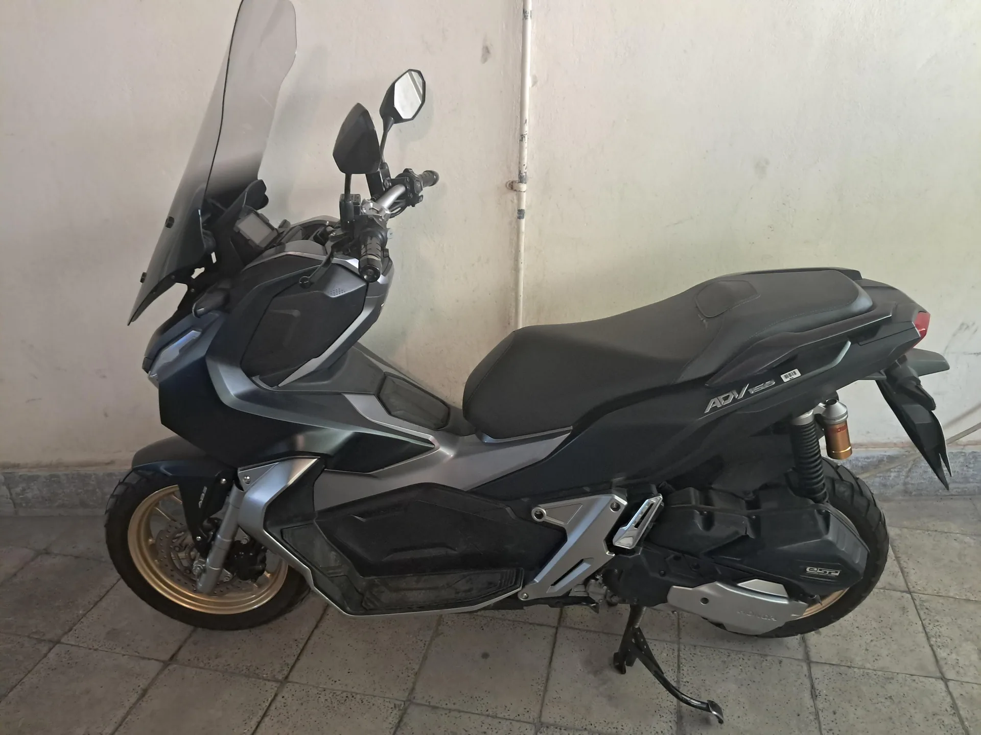 هوندا  ADV 150 2