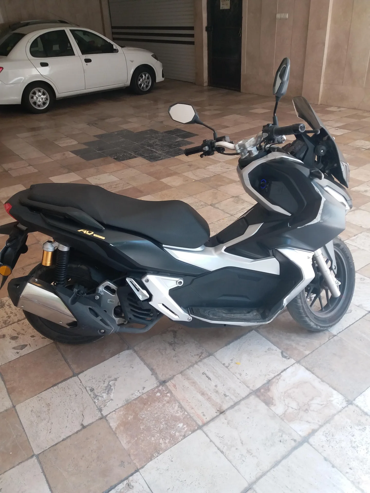هوندا  ADV 150