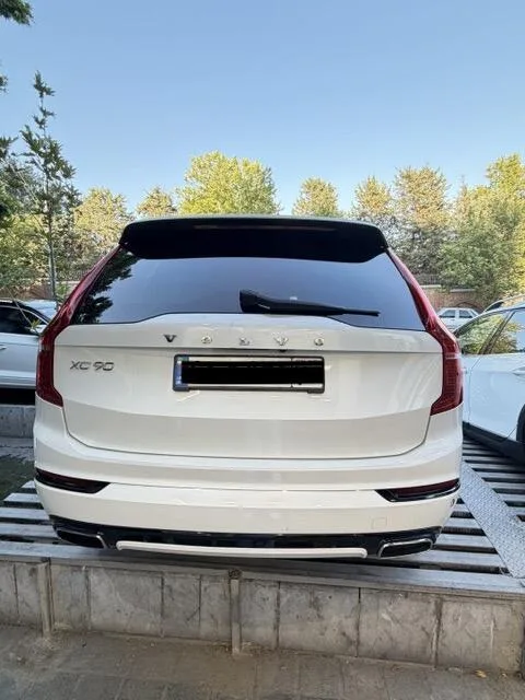 ولوو  XC90 2