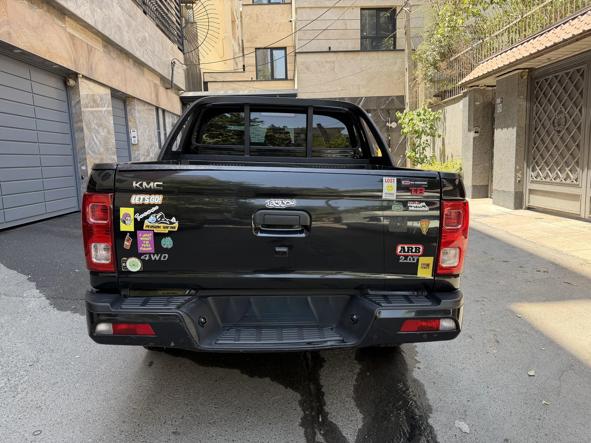 کی ام سی  T8 2
