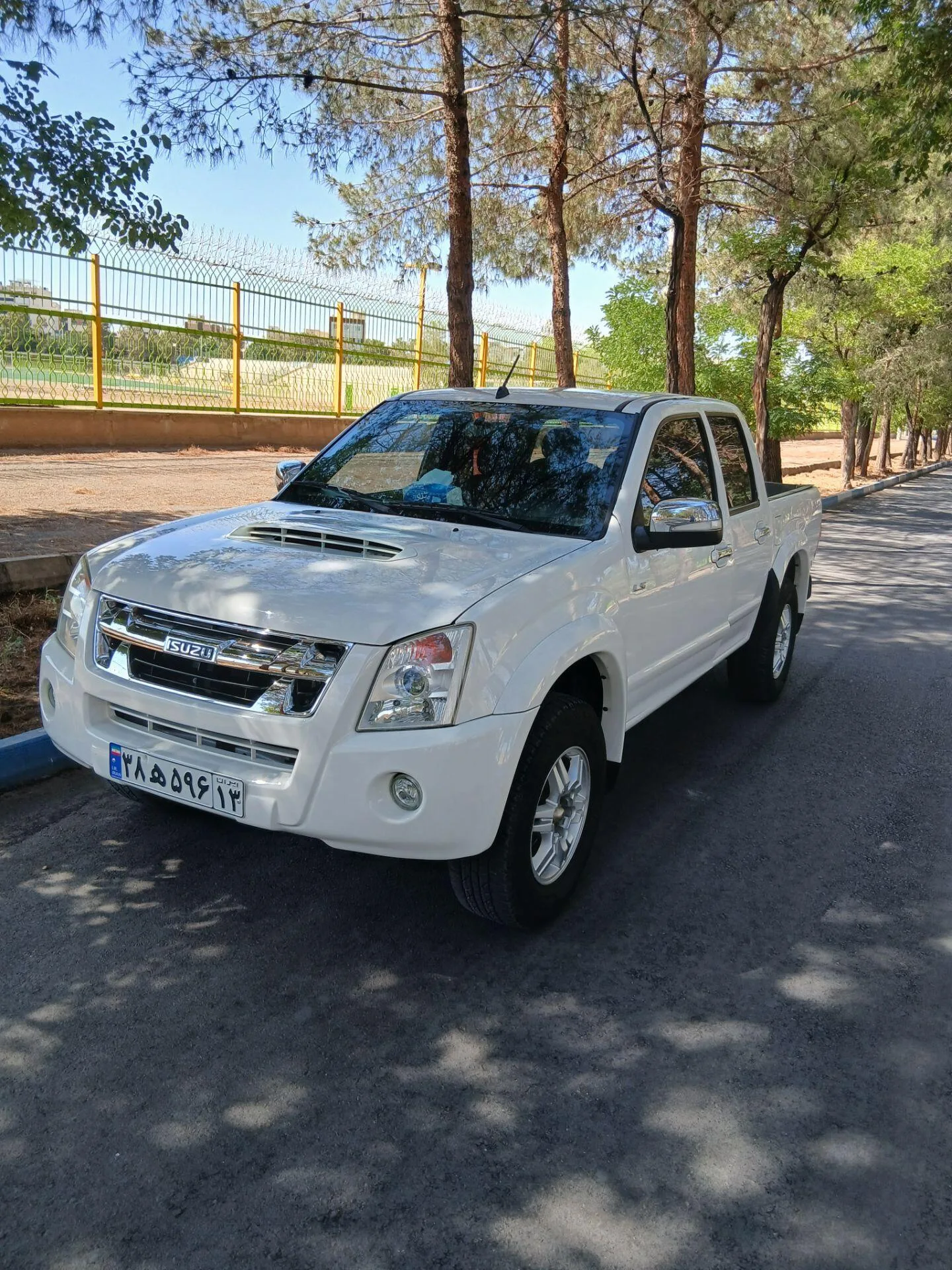 ایسوزو  دی مکس 2