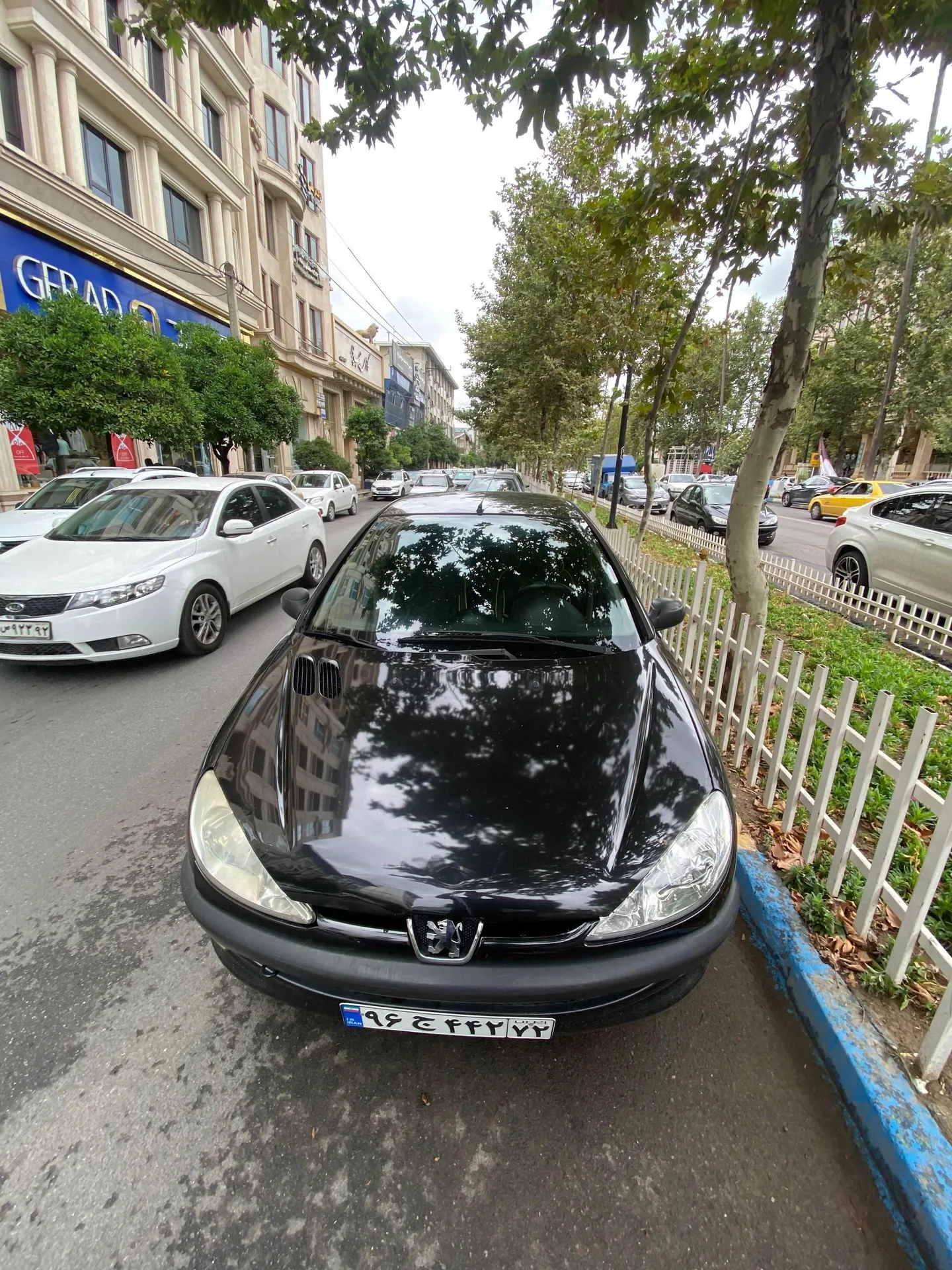 پژو 206