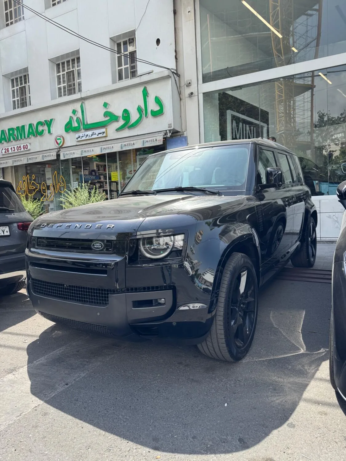 لندرور دیفندر