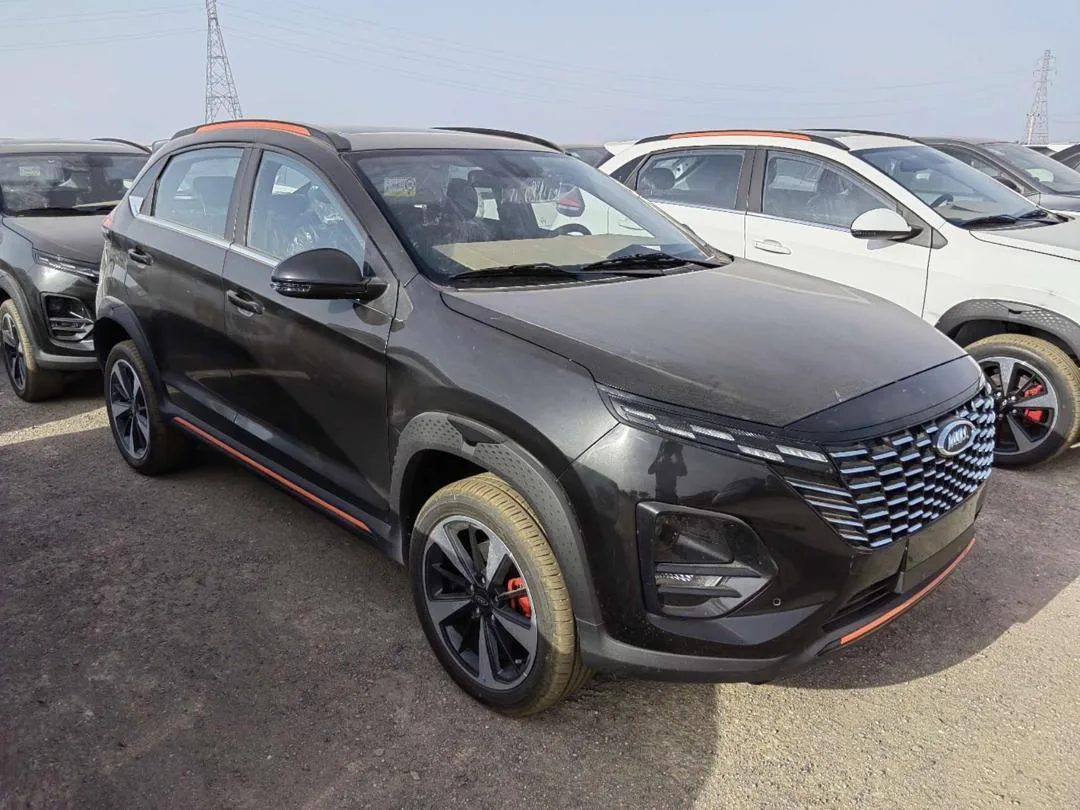 ام وی ام  X33 کراس 3