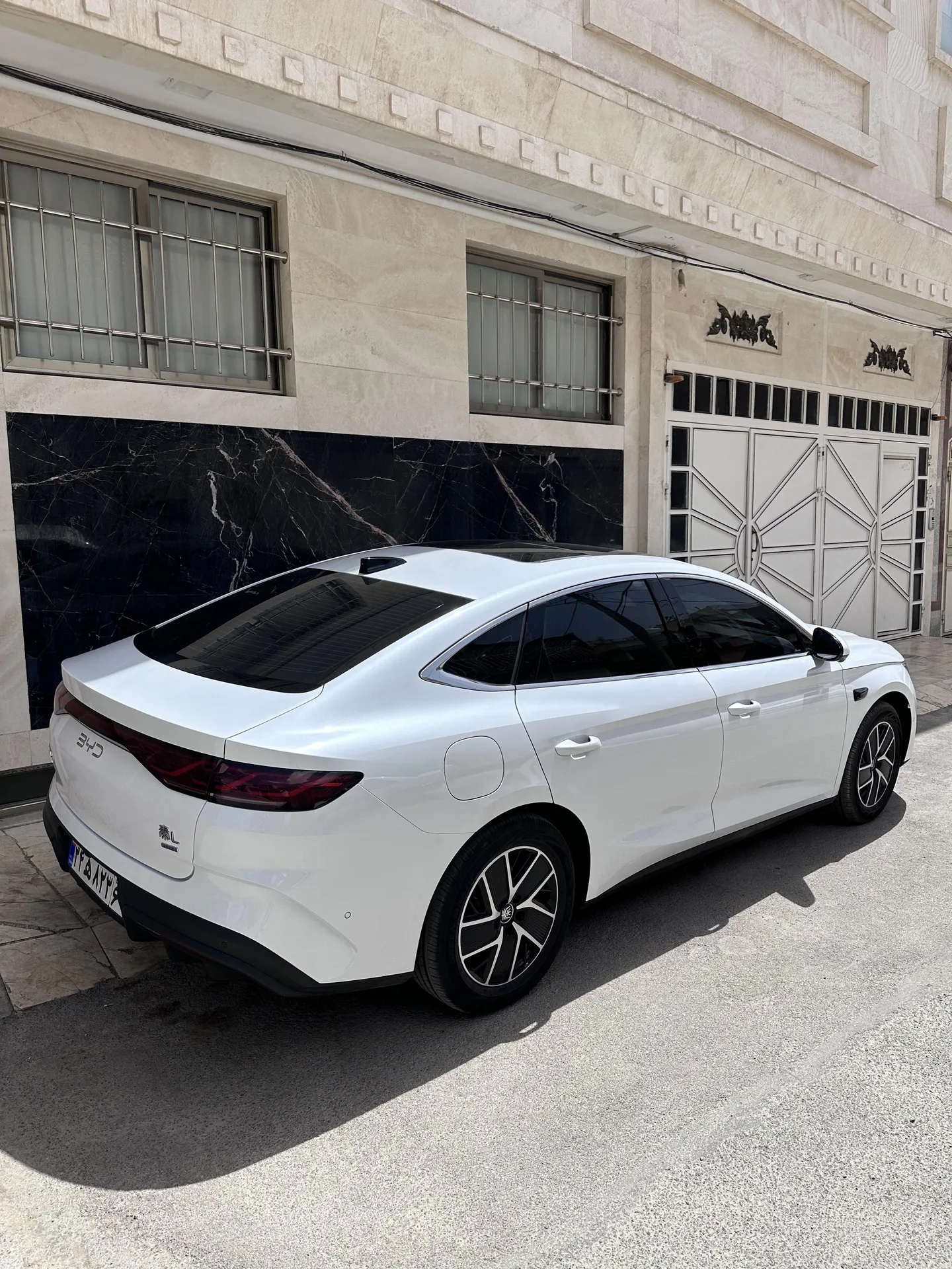 بی وای دی  چین ال DMi 2