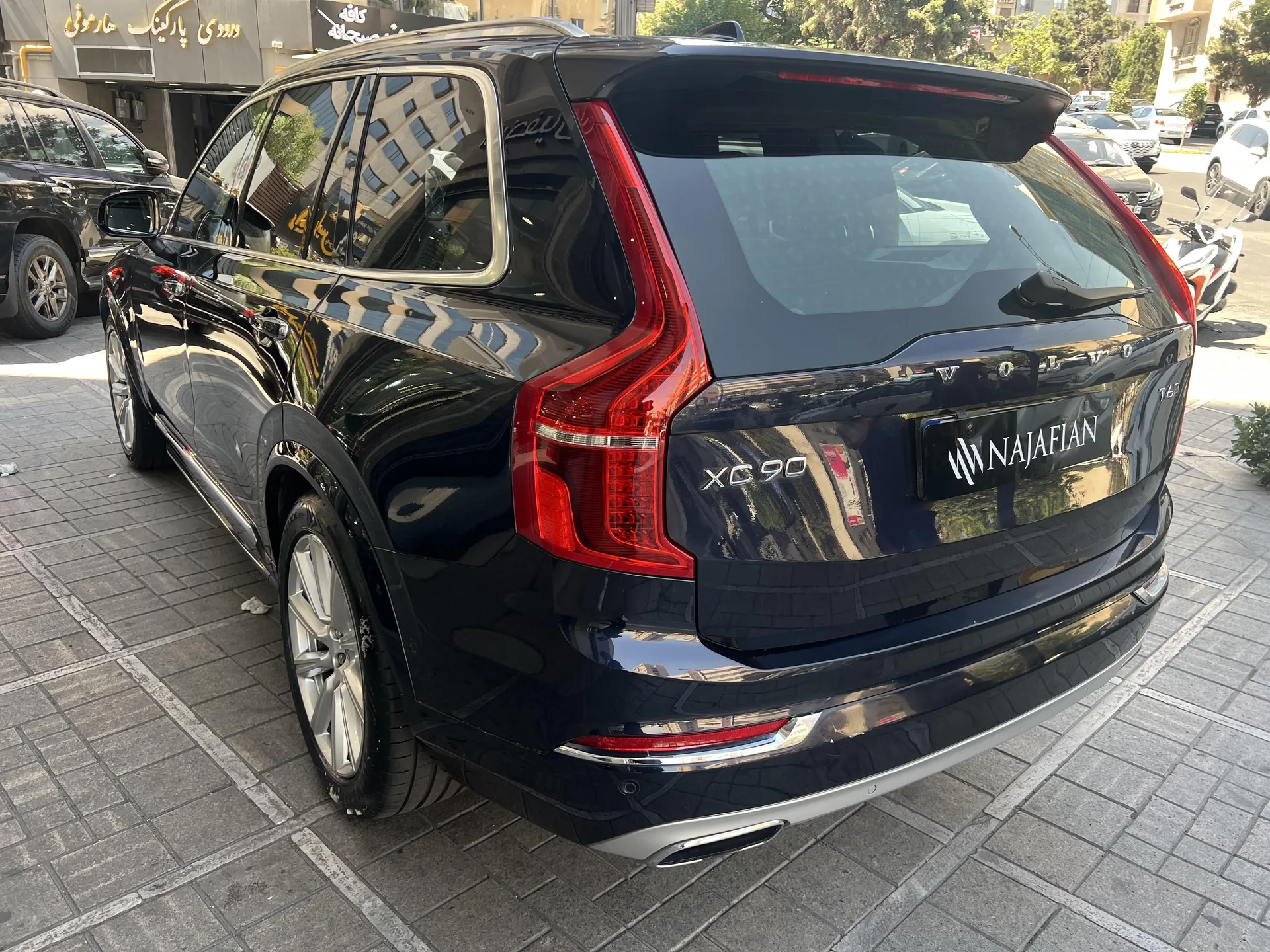 ولوو  XC90 6