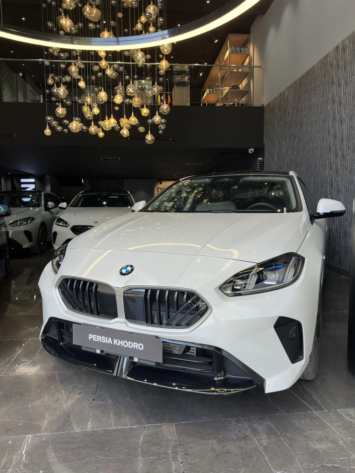 ب ام و سری 2 گرن کوپه