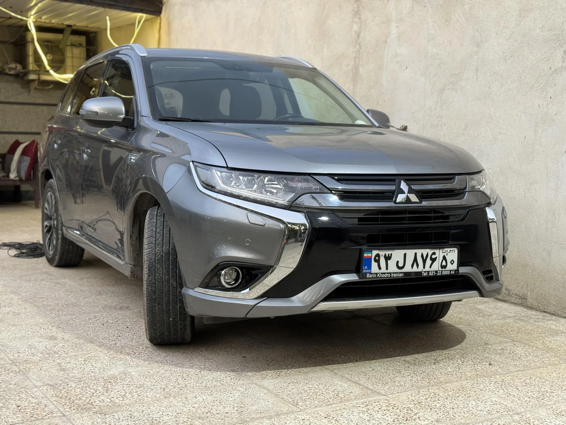 میتسوبیشی  اوتلندر PHEV