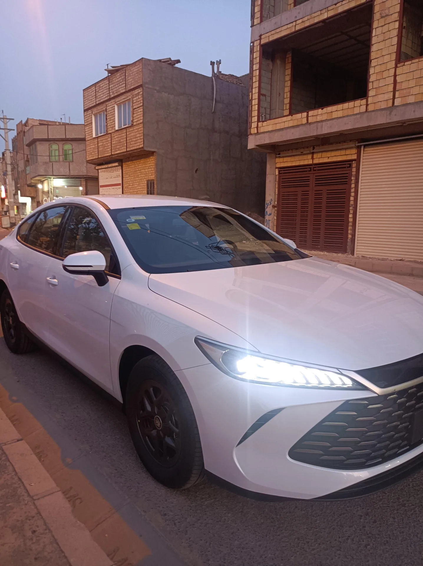 بی وای دی  چین پلاس DMi 2