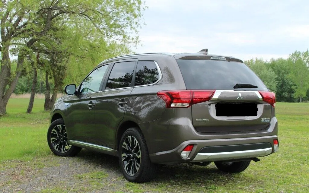 میتسوبیشی  اوتلندر PHEV